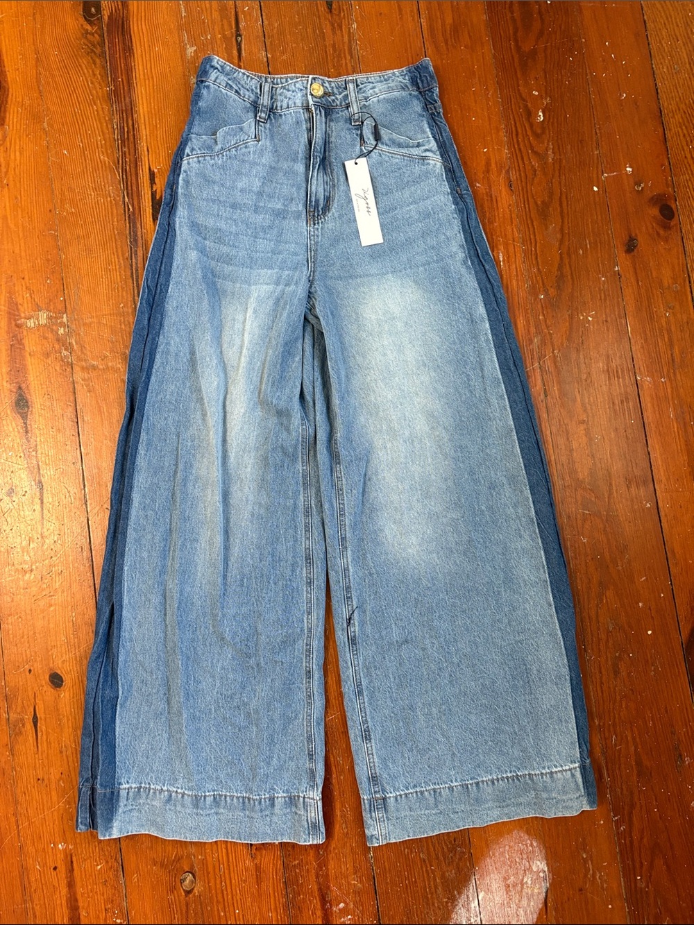 NWT Vigoss Wide Leg Two-Tone Light Blue Women’s Jeans size 5 27